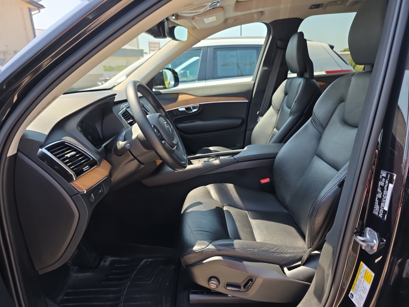2022 Volvo XC90