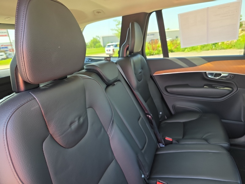 2022 Volvo XC90