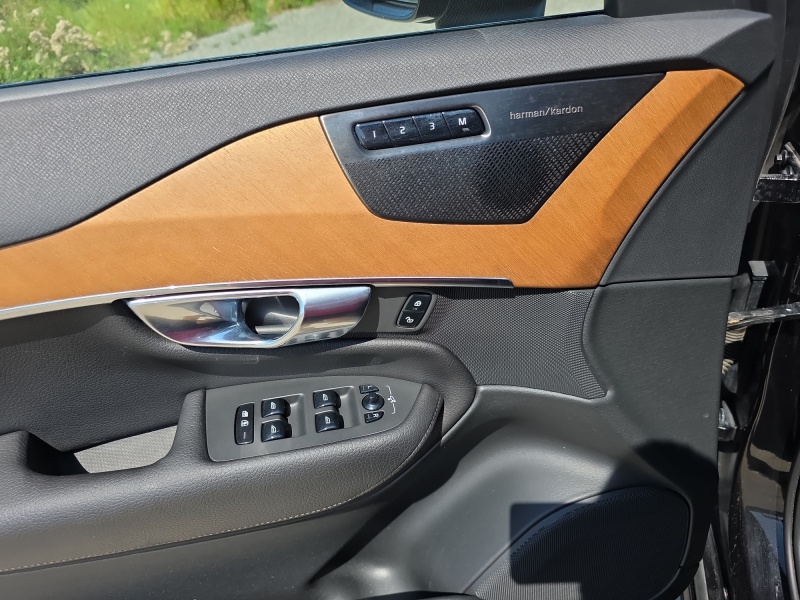 2022 Volvo XC90