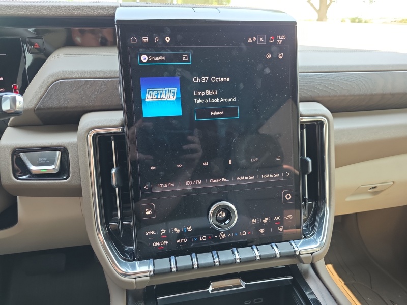 2025 GMC Yukon XL