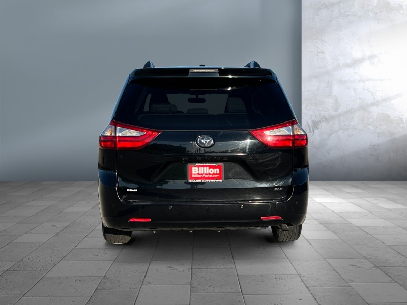 2016 Toyota Sienna
