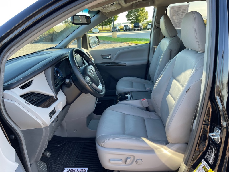 2016 Toyota Sienna