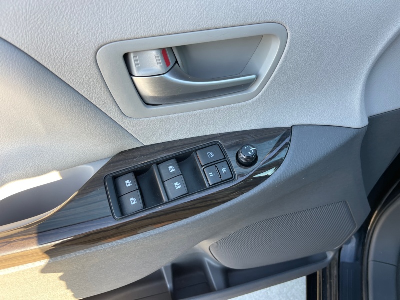 2016 Toyota Sienna