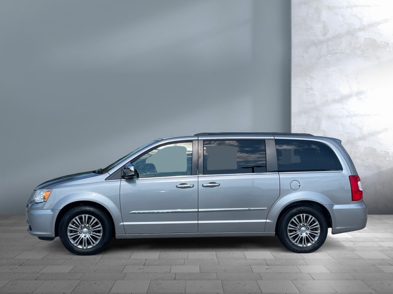 2014 Chrysler Town and Country