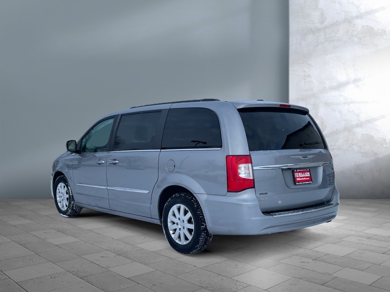 2015 Chrysler Town and Country