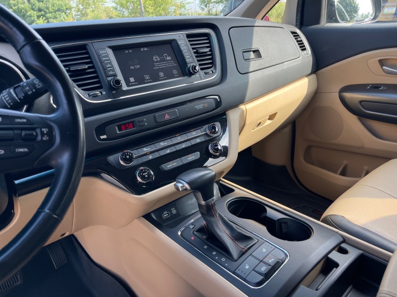 2017 Kia Sedona