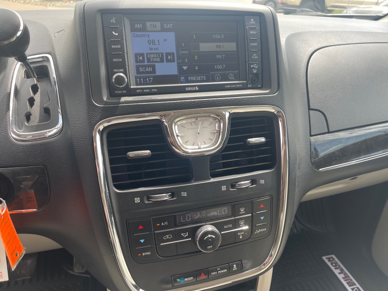 2011 Chrysler Town and Country