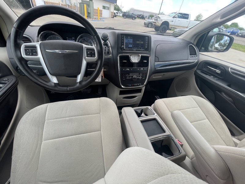 2011 Chrysler Town and Country