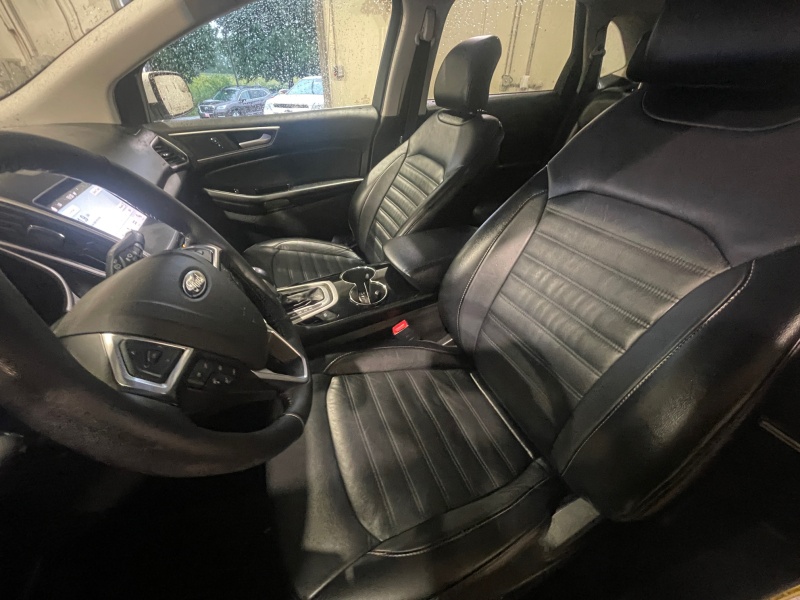 2016 Ford Edge