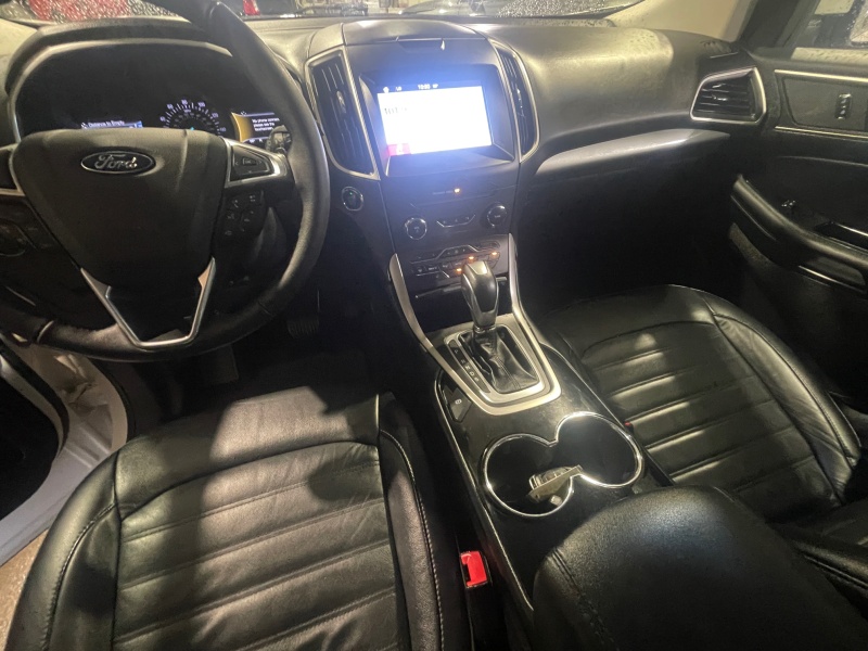 2016 Ford Edge