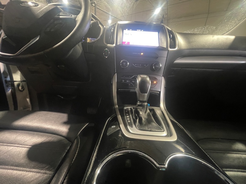 2016 Ford Edge
