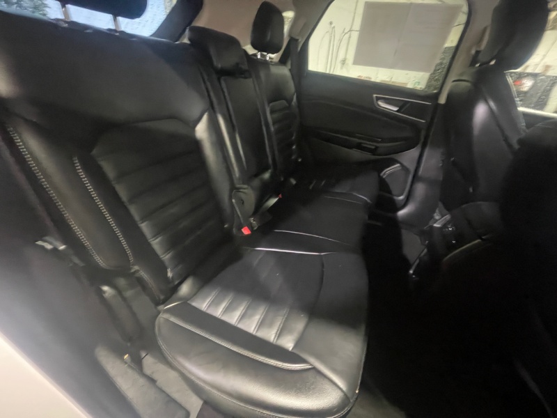 2016 Ford Edge