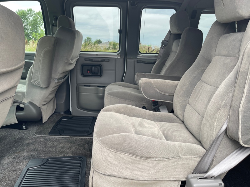 2011 Chevrolet Express Cargo Van