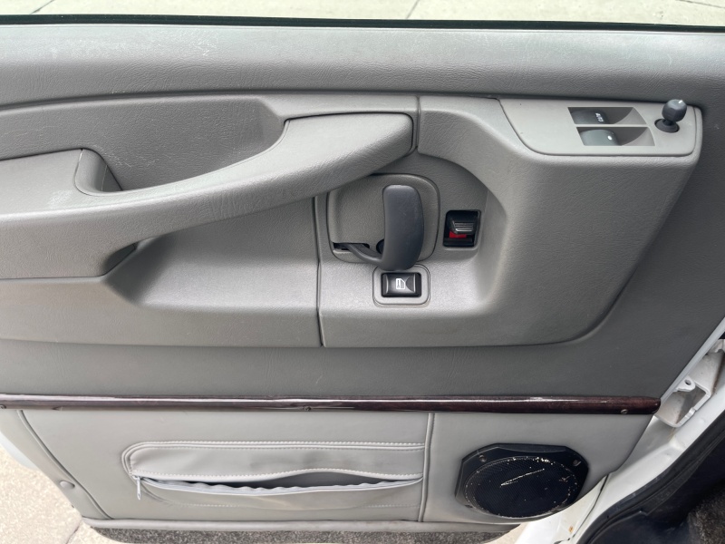 2011 Chevrolet Express Cargo Van