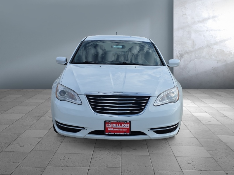 2013 Chrysler 200