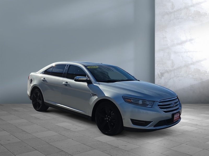 2019 Ford Taurus
