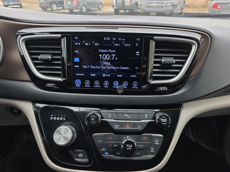 2017 Chrysler Pacifica