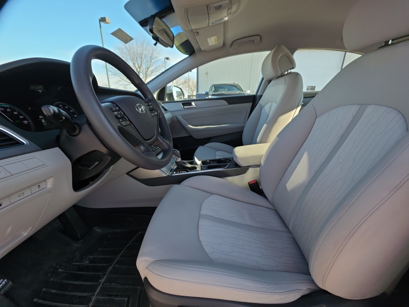 2017 Hyundai Sonata Hybrid