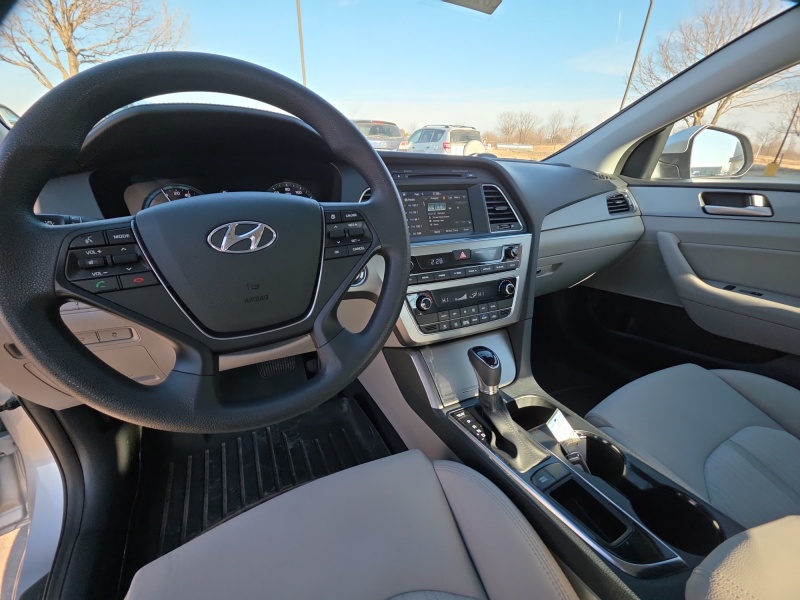 2017 Hyundai Sonata Hybrid