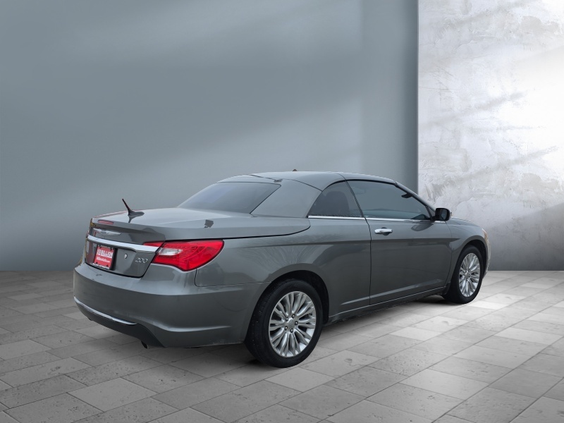 2011 Chrysler 200