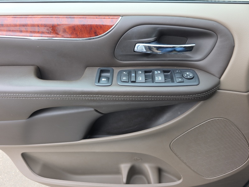 2016 Chrysler Town and Country