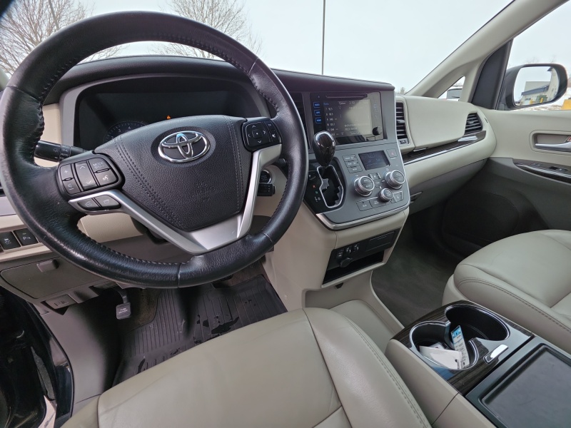2017 Toyota Sienna