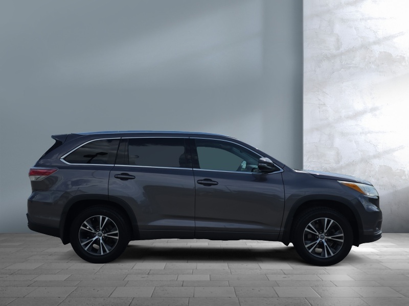 2016 Toyota Highlander