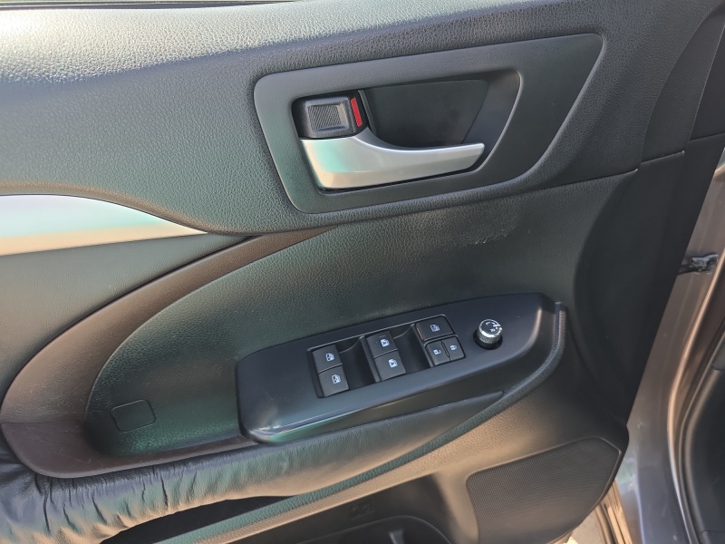 2016 Toyota Highlander