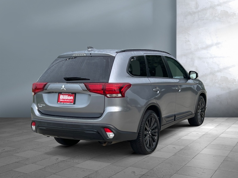 2020 Mitsubishi Outlander