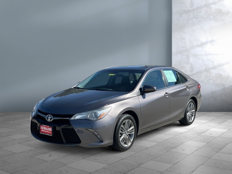 Used 2015 Toyota Camry SE Car