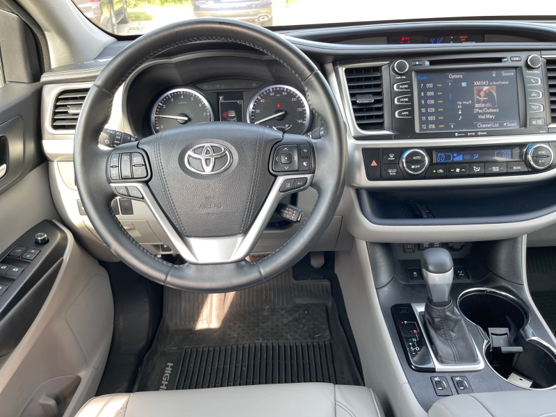 2017 Toyota Highlander