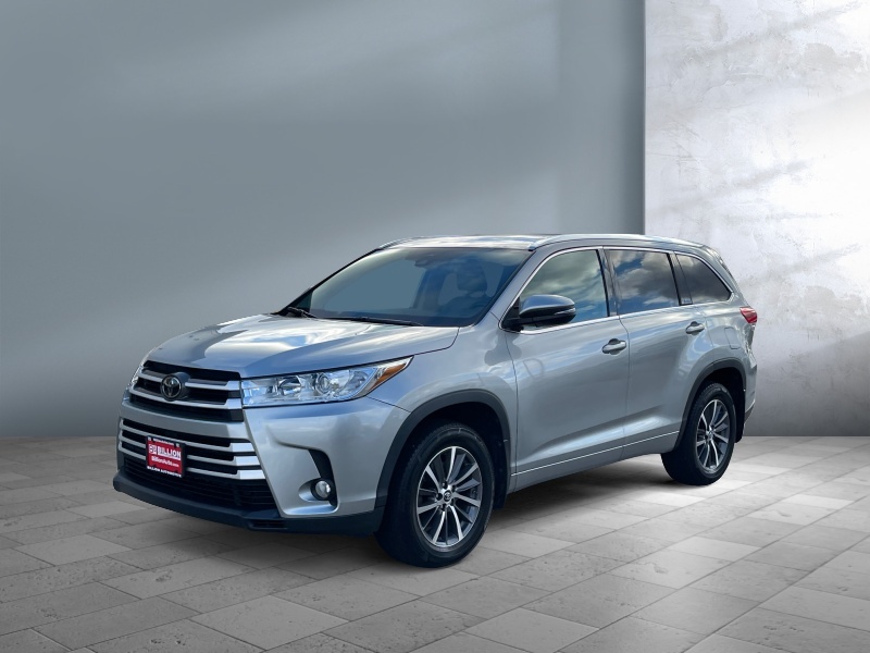 Used 2018 Toyota Highlander SE SUV