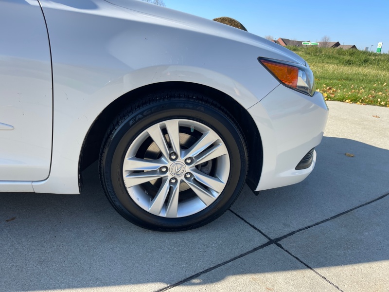 2013 Acura ILX