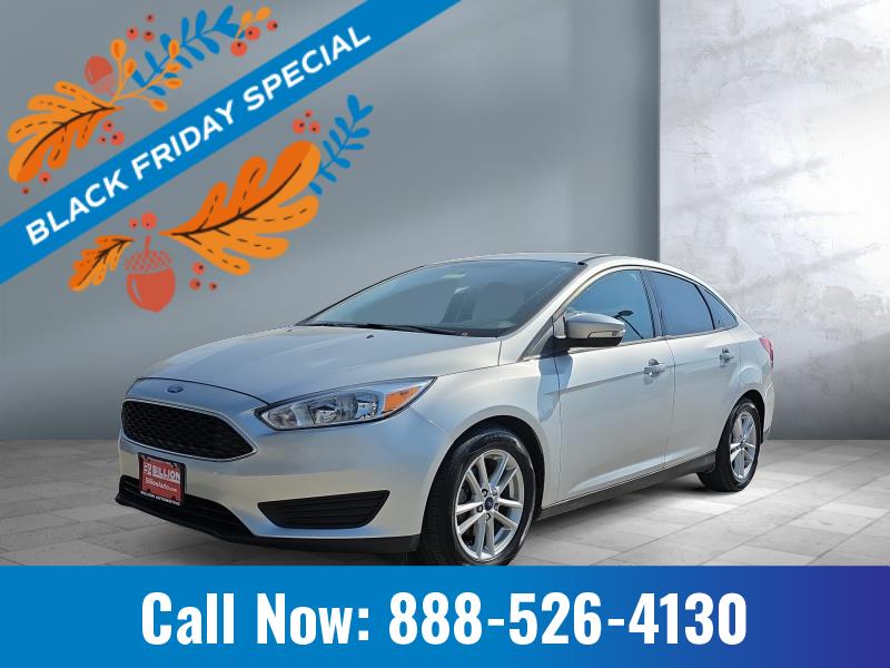 Used 2017 Ford Focus SE Car