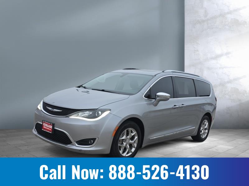 Used 2018 Chrysler Pacifica Limited Vans