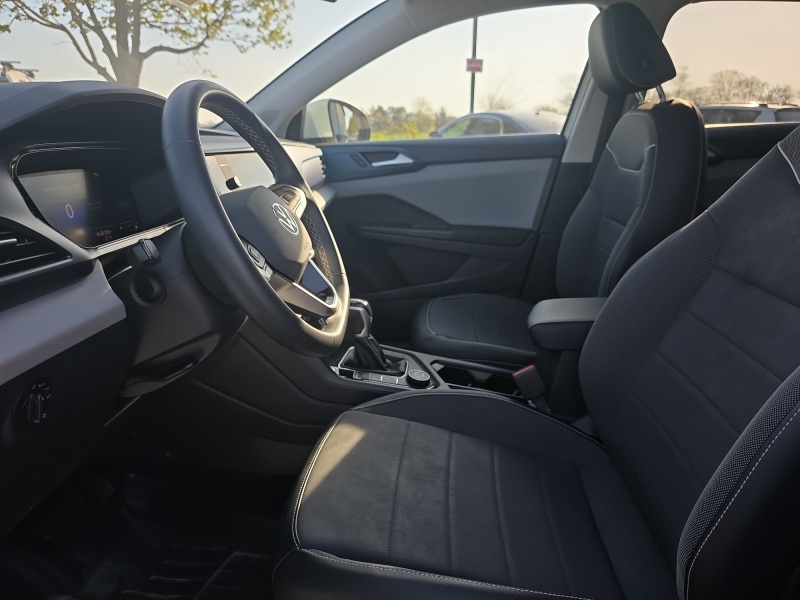2023 Volkswagen Taos