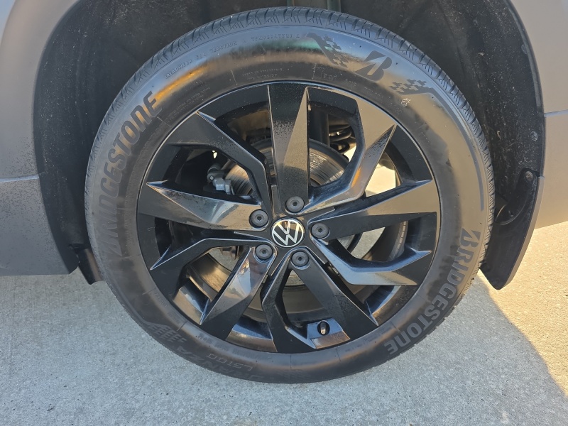 2023 Volkswagen Taos