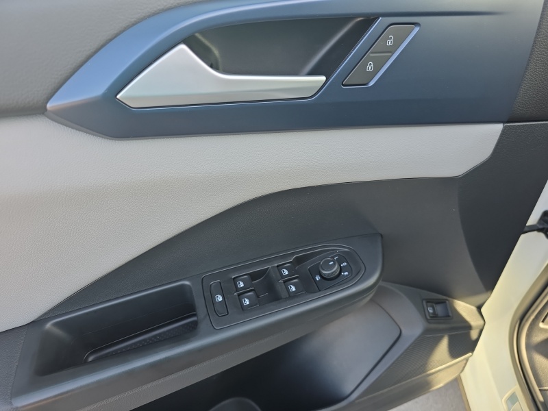 2023 Volkswagen Taos