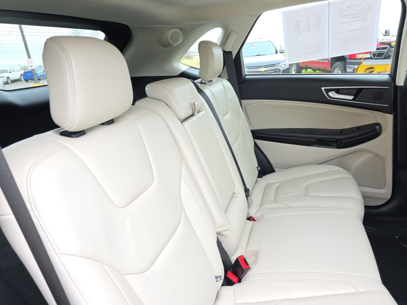 2022 Ford Edge