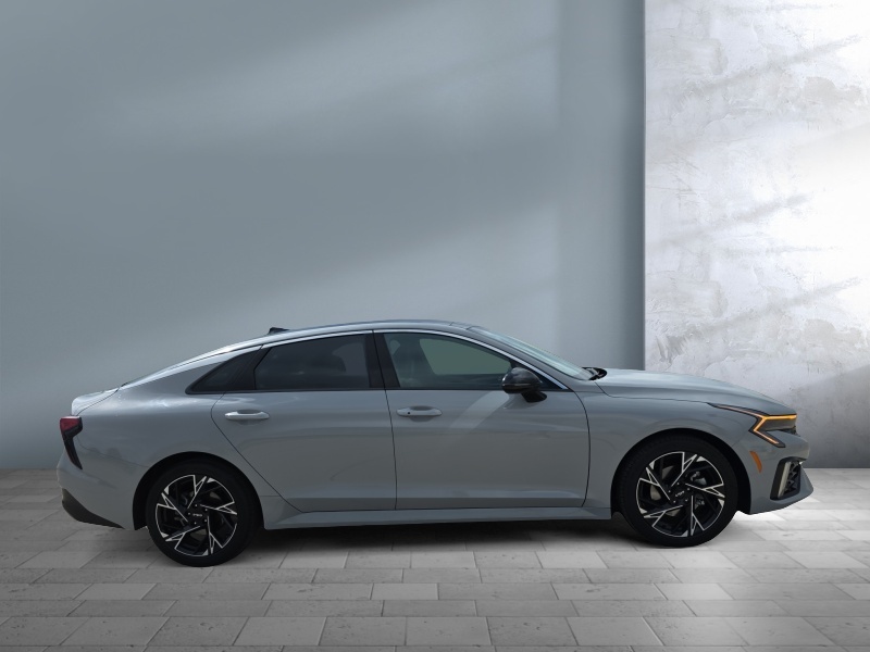 2025 Kia K5