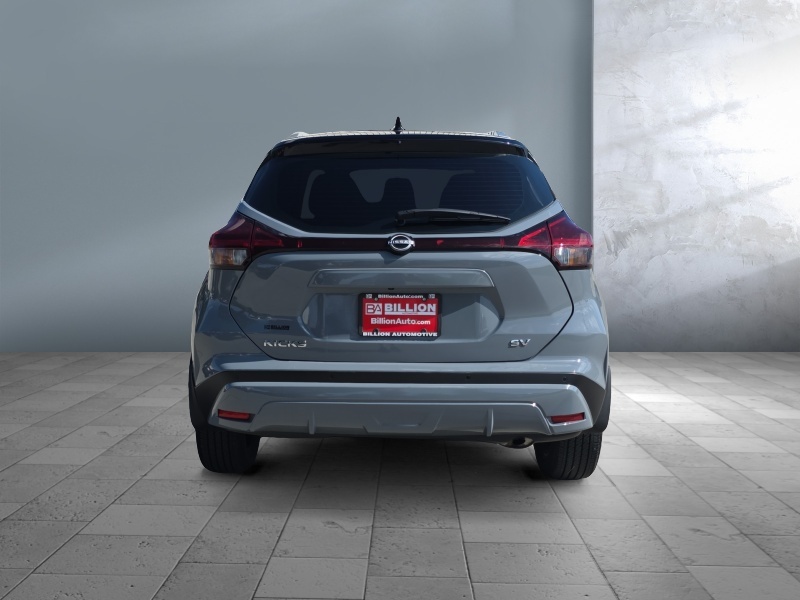 2023 Nissan Kicks