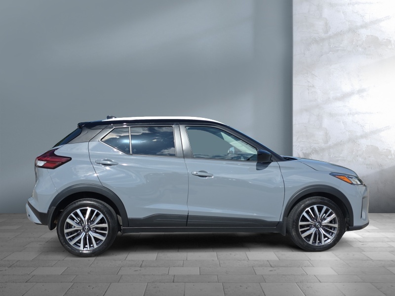 2023 Nissan Kicks