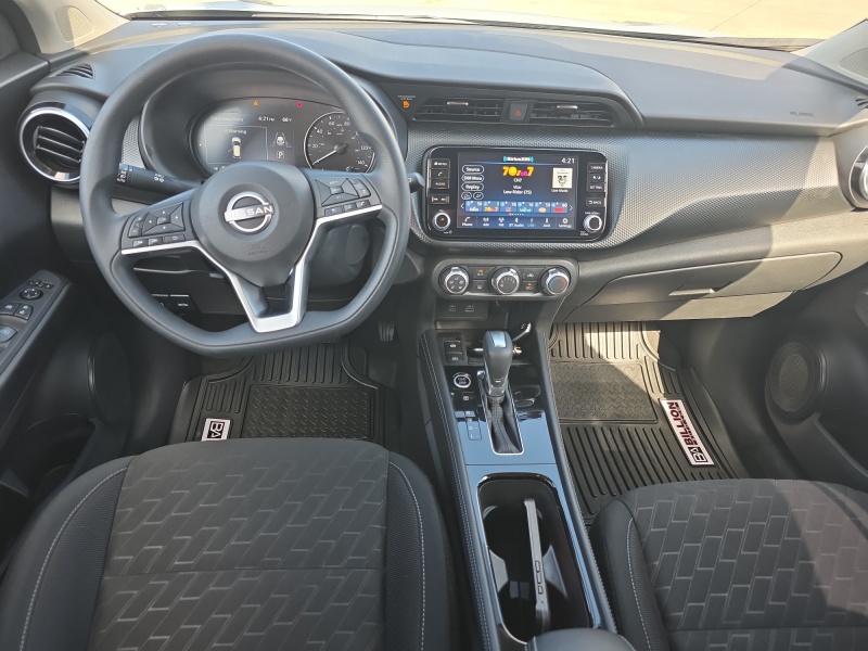 2023 Nissan Kicks