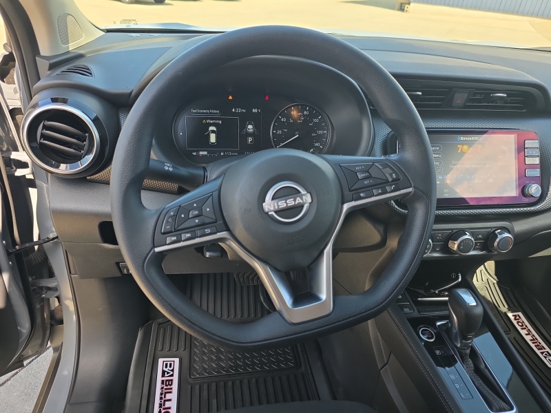 2023 Nissan Kicks