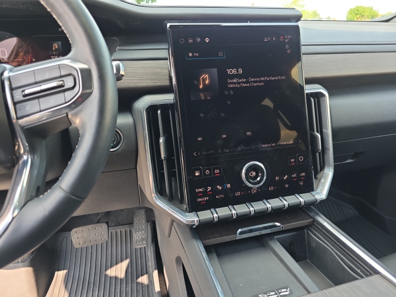 2025 GMC Acadia