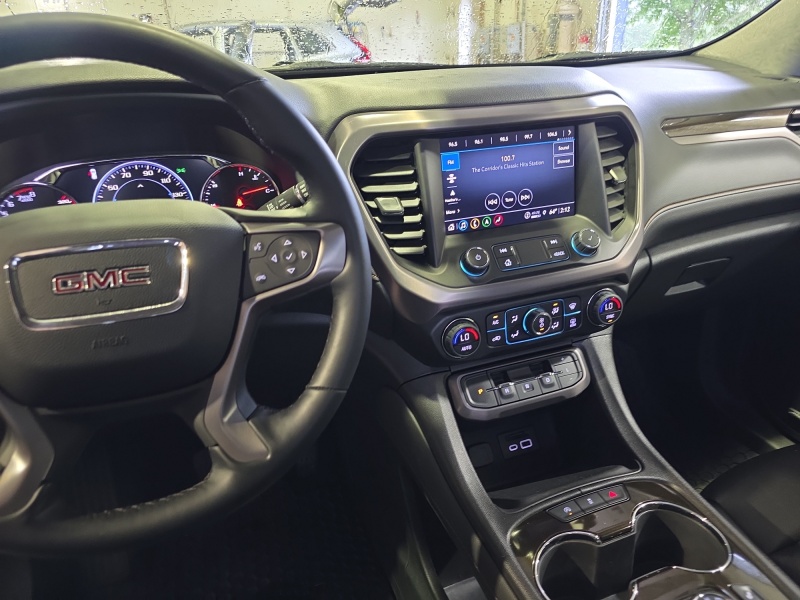 2023 GMC Acadia