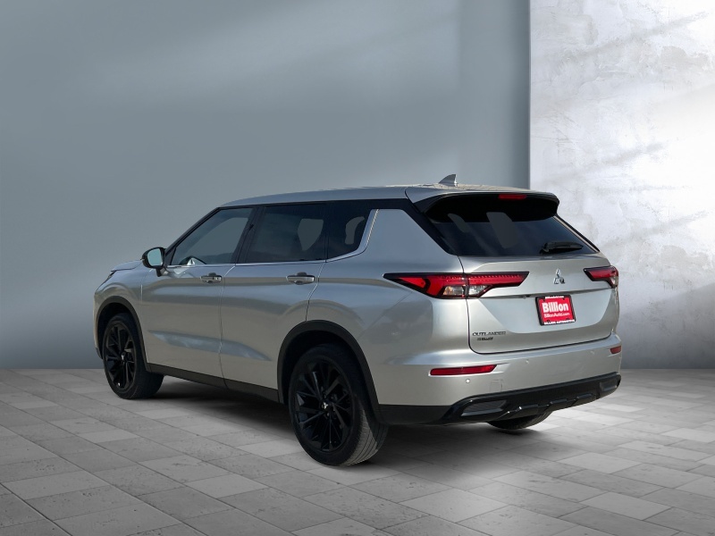 2022 Mitsubishi Outlander