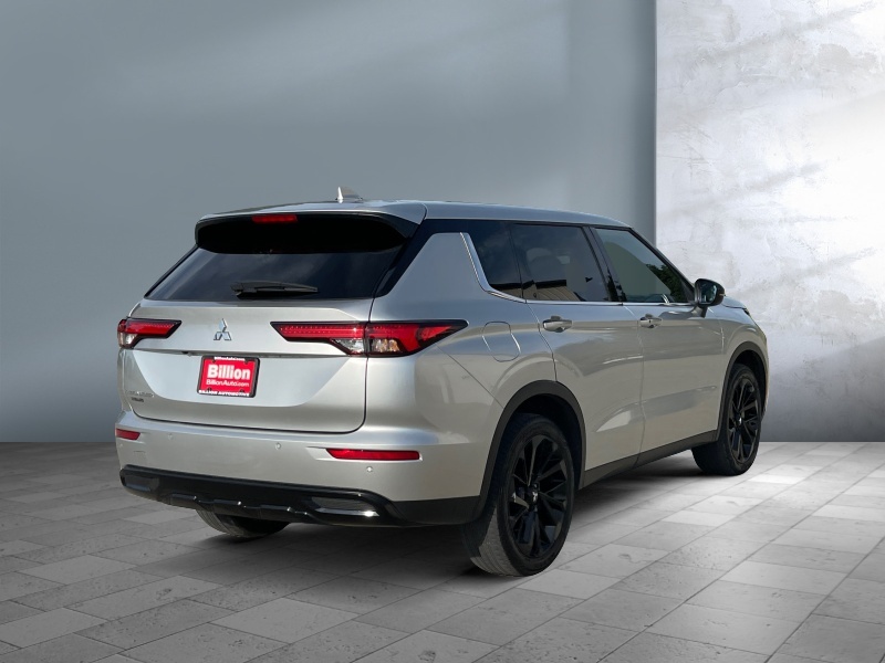 2022 Mitsubishi Outlander