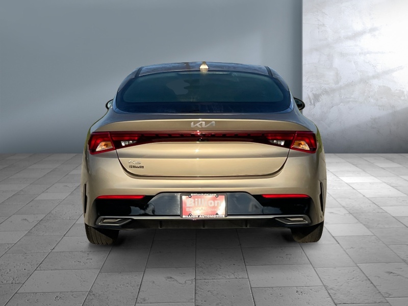 2022 Kia K5