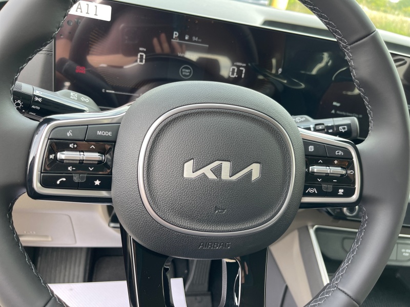 2025 Kia Carnival